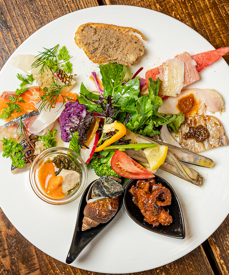 旬の海の幸と厳選ワインを楽しむ、特別なひととき